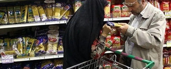 تحلیل کارشناس اقتصادی از عبور نرخ تورم از ۵۰ درصد و تأثیر آن بر سبد مصرفی خانوارهای کم‌درآمد